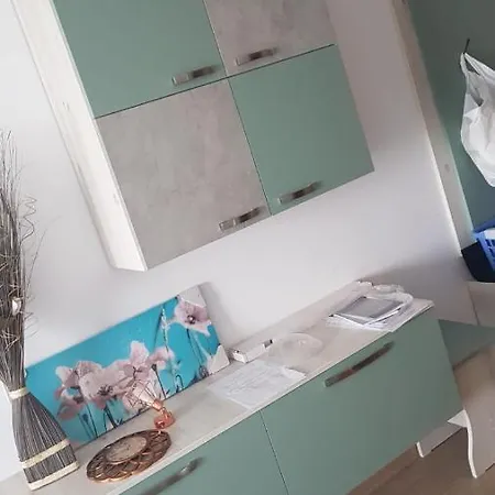 Apartament Garsoniera Perla Verde-solid 3 *